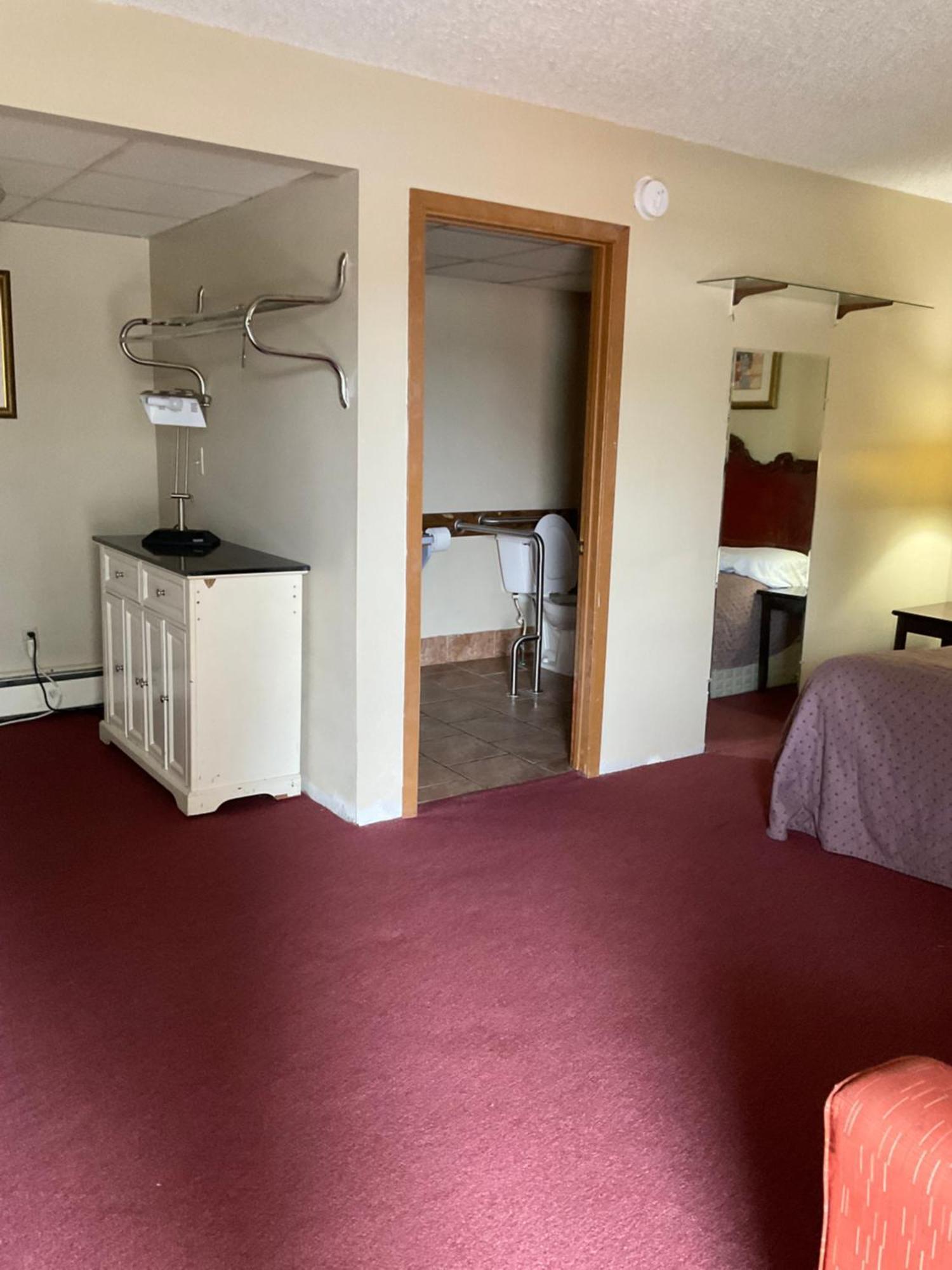 Embassy Motel - Franklin Franklin  Eksteriør billede
